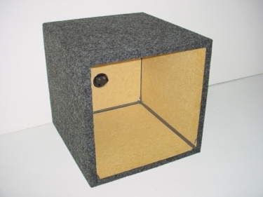 Single 12'' Kicker  Solobaric L7 Sub Box